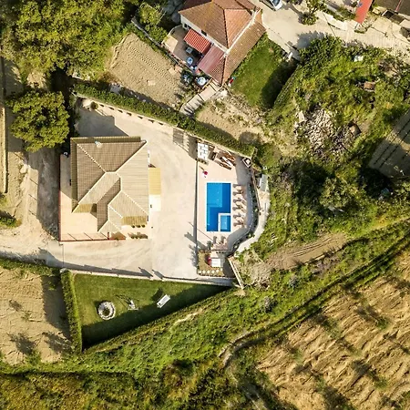 Villa Maggie Alonia Áno Yerakaríon